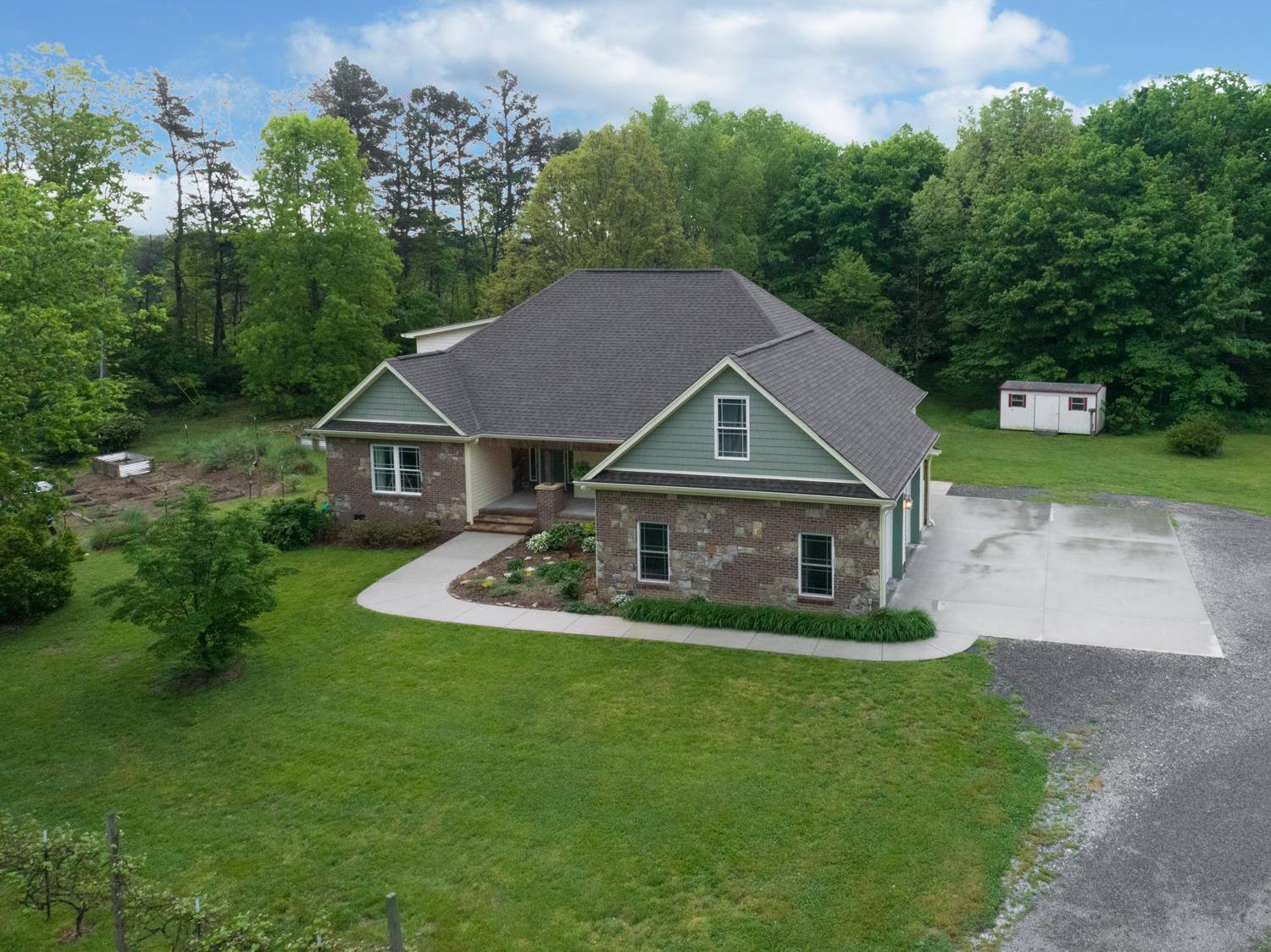 2630 Poe Road Soddy Daisy, TN 37379 - Photo 13 of 36 2630_Poe_Rd_11