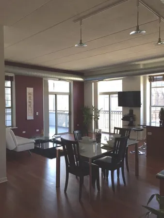 $2,800 | 1919 South Michigan Avenue, Unit 202, Chicago, IL 60616
