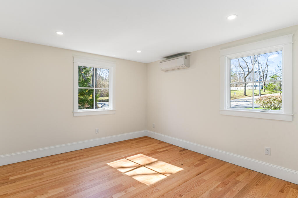 505 Mitchell Road Cape Elizabeth, ME 04107 - Photo 33 of 77 DSC05147