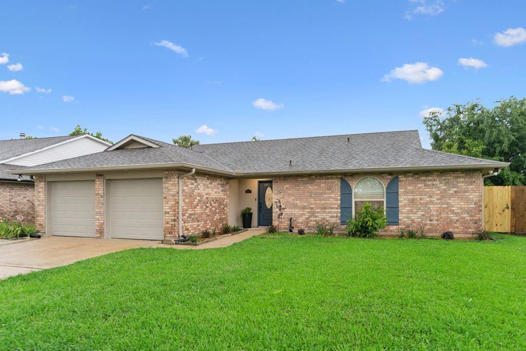 1812 Lafitte Street Laplace, LA 70068 - Photo 2 of 23