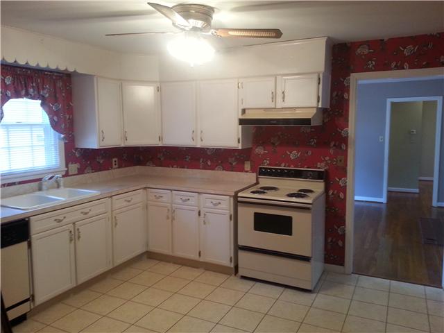 913 Hillsboro Road Franklin, TN 37064 - Photo 5 of 12 Gallery Image 5