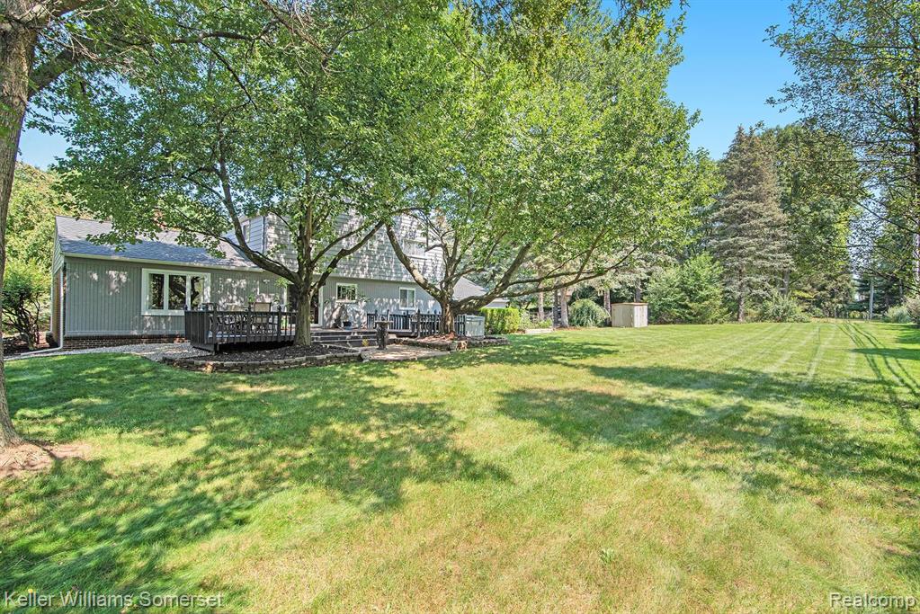 2931 West Avon Road Rochester Hills, MI 48309 - Photo 39 of 49