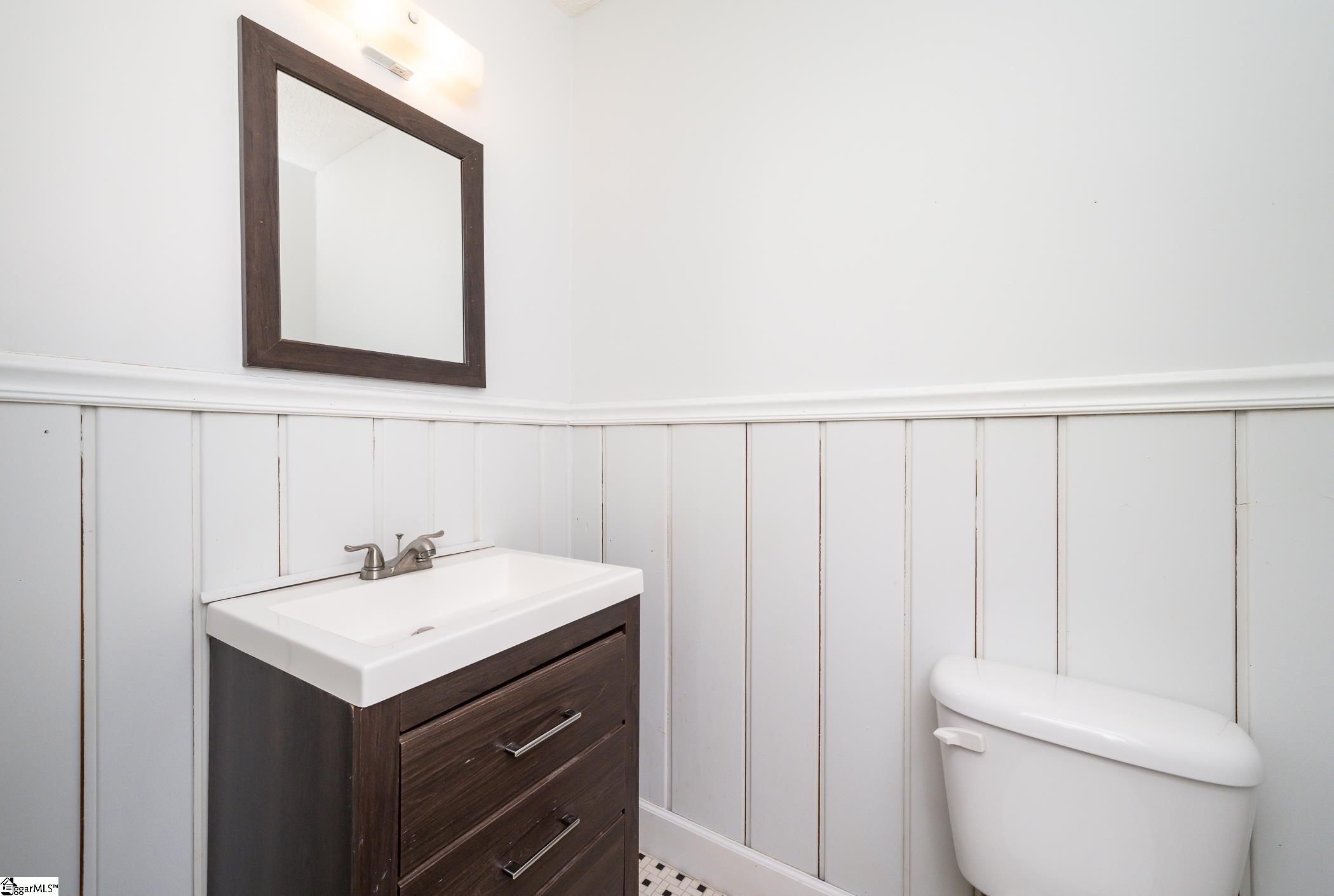 2 Chickasaw Drive Greenville, SC 29617 - Photo 4 of 18