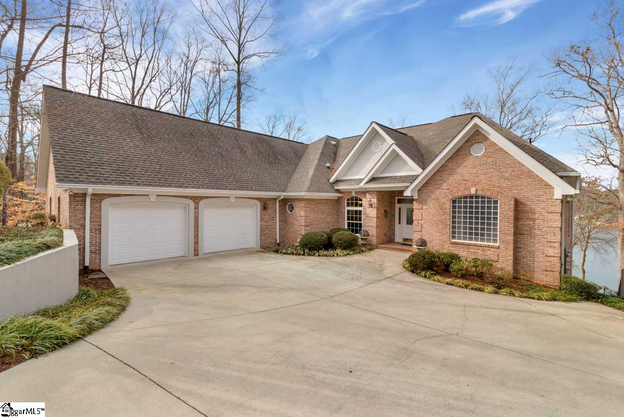 511 Hillandale Road Seneca, SC 29672 - Photo 1 of 35 Gallery Image 1