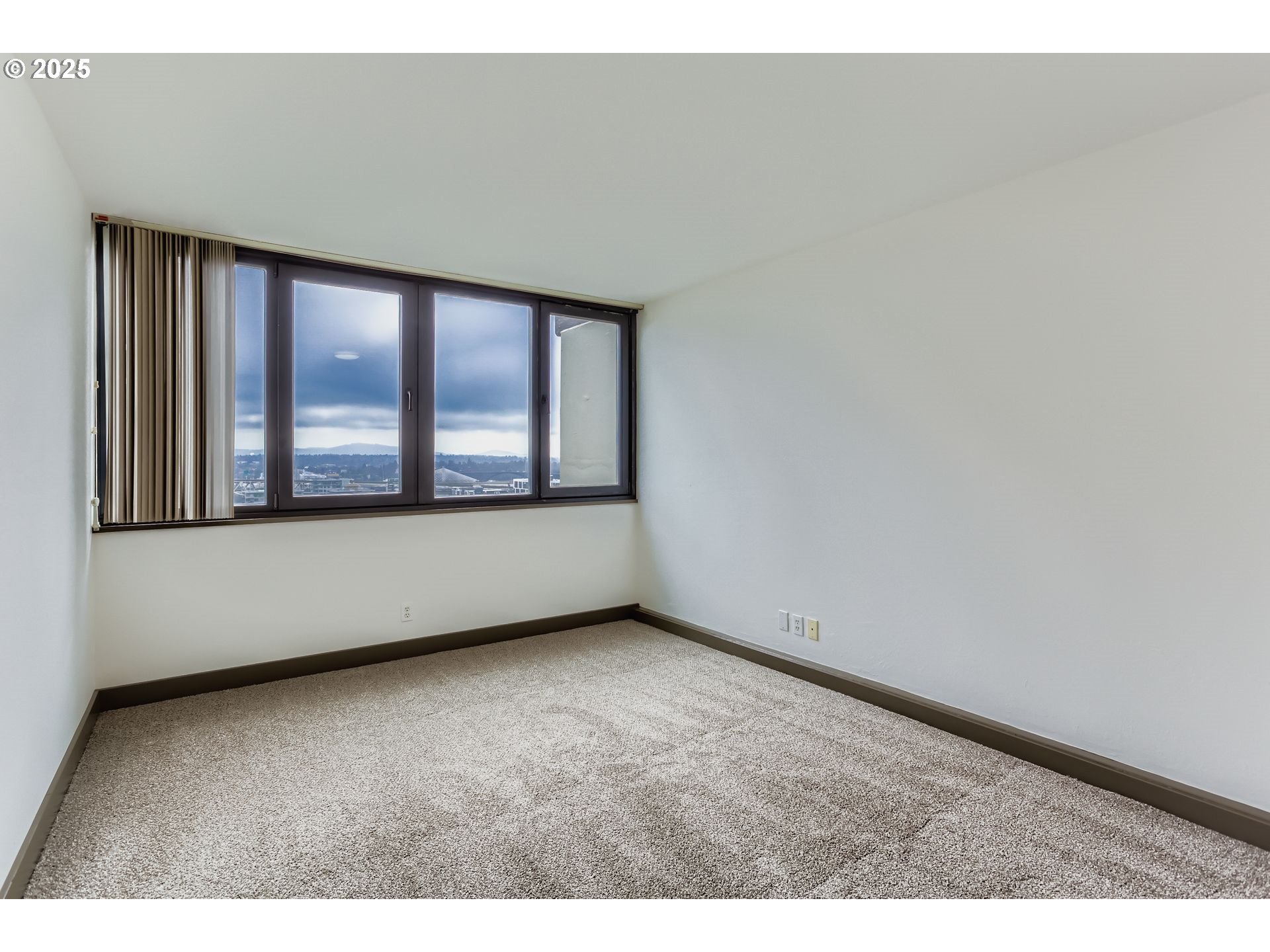 255 Southwest Harrison Street, Unit 15H Portland, OR 97201 - Photo 19 of 35 Bedroom