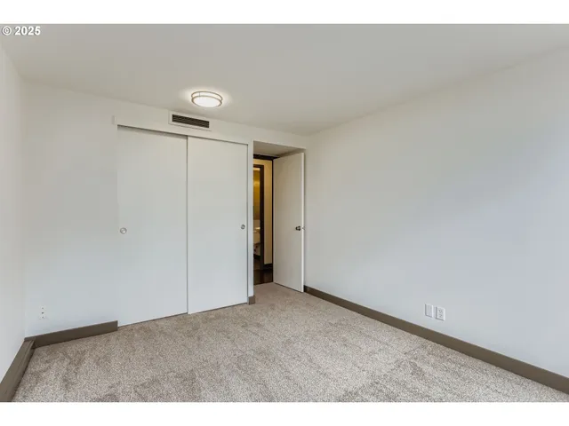 $270,000 | 255 Southwest Harrison Street, Unit 15H, Portland, OR 97201