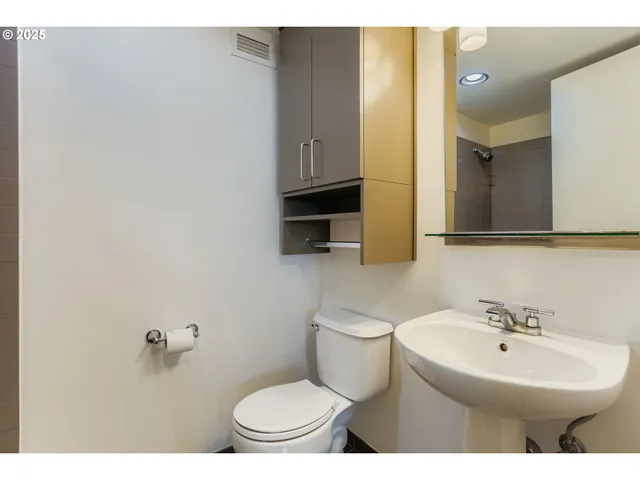 $270,000 | 255 Southwest Harrison Street, Unit 15H, Portland, OR 97201