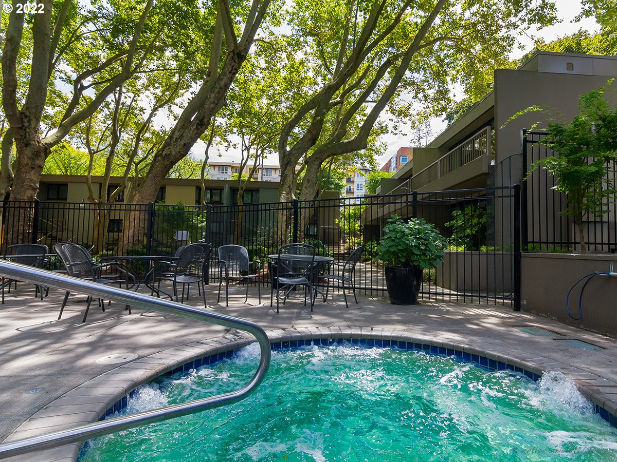 255 Southwest Harrison Street, Unit 15H Portland, OR 97201 - Photo 26 of 35 Community Pool