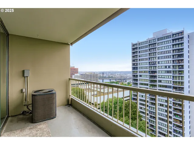 $270,000 | 255 Southwest Harrison Street, Unit 15H, Portland, OR 97201