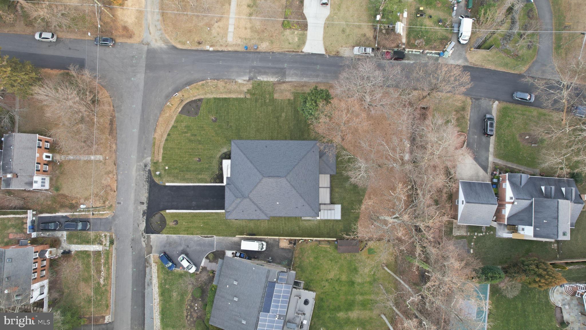 2202 Grayson Place Falls Church, VA 22043 - Photo 75 of 77 an aerial view of houses with outdoor space