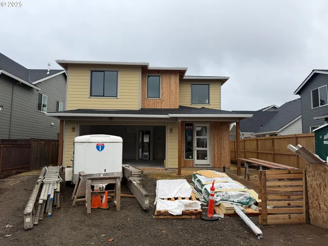 $648,900 | 1750 North Oak Street, Canby, OR 97013