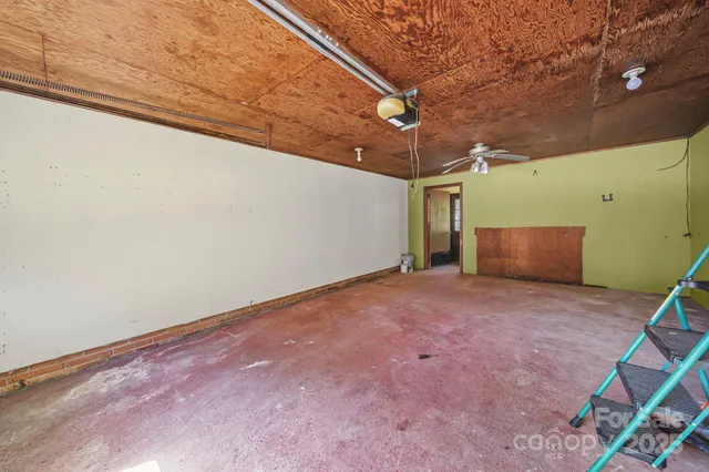 a view of room and garage