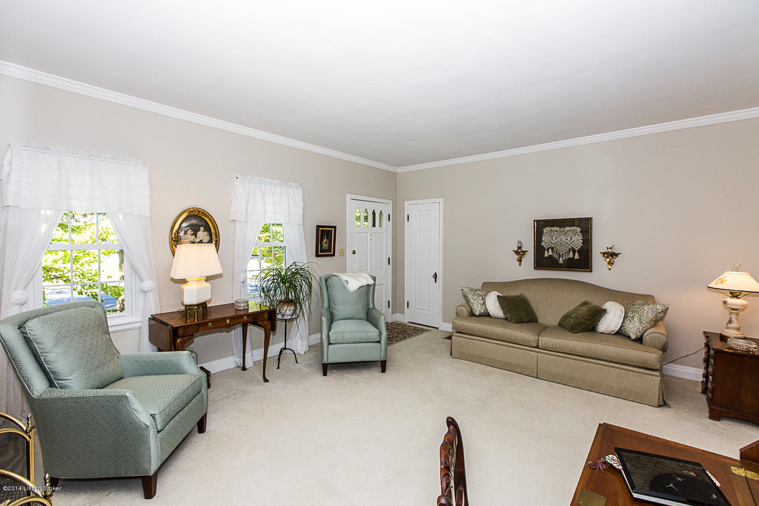 3604 Lexington Road Louisville, KY 40207 - Photo 2 of 52 RAN_4216