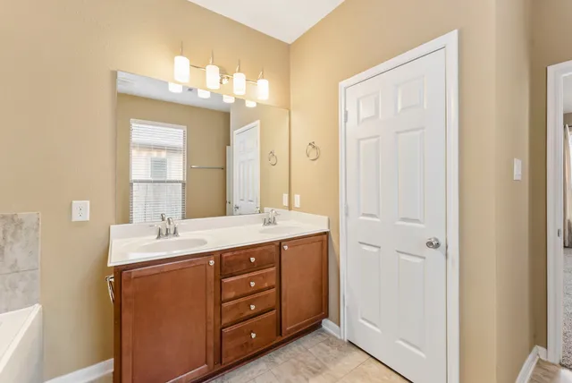 $325,000 | 15219 Sunlight Bay Court, Cypress, TX 77429