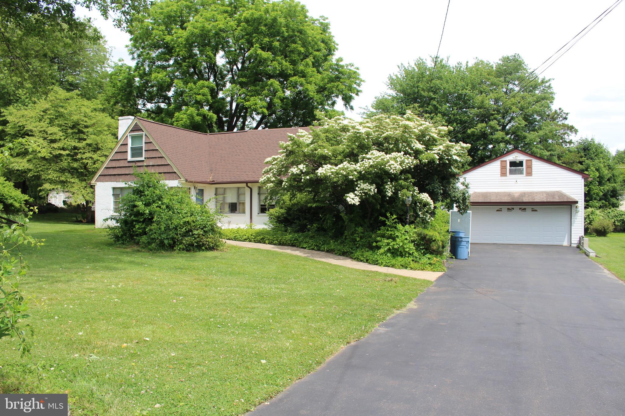 83 Galloway Road Richboro, PA 18954 - Photo 3 of 23 Gallery Image 3