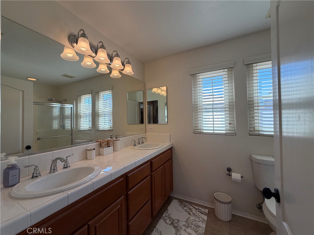 11513 Ghiberti Way Porter Ranch, CA 91326 - Photo 11 of 27 Gallery Image 11