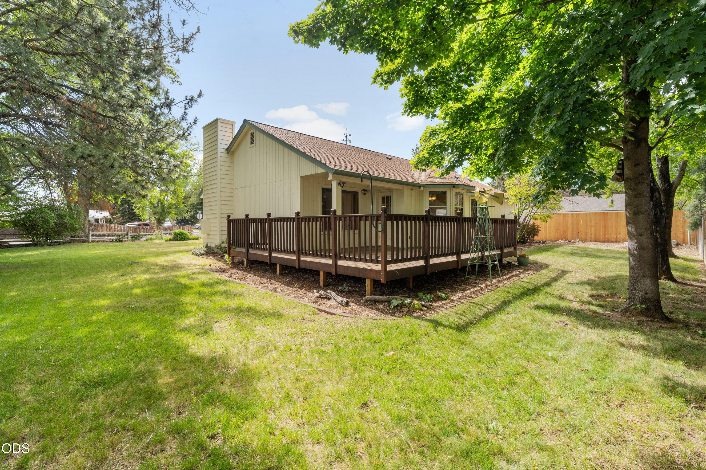 2400 Northeast Jones Road Bend, OR 97701 - Photo 31 of 33