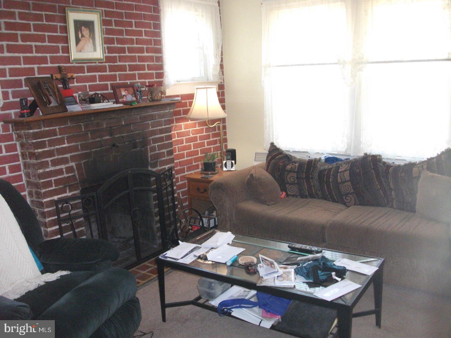 5317 Harding Road Pennsauken, NJ 08109 - Photo 3 of 19