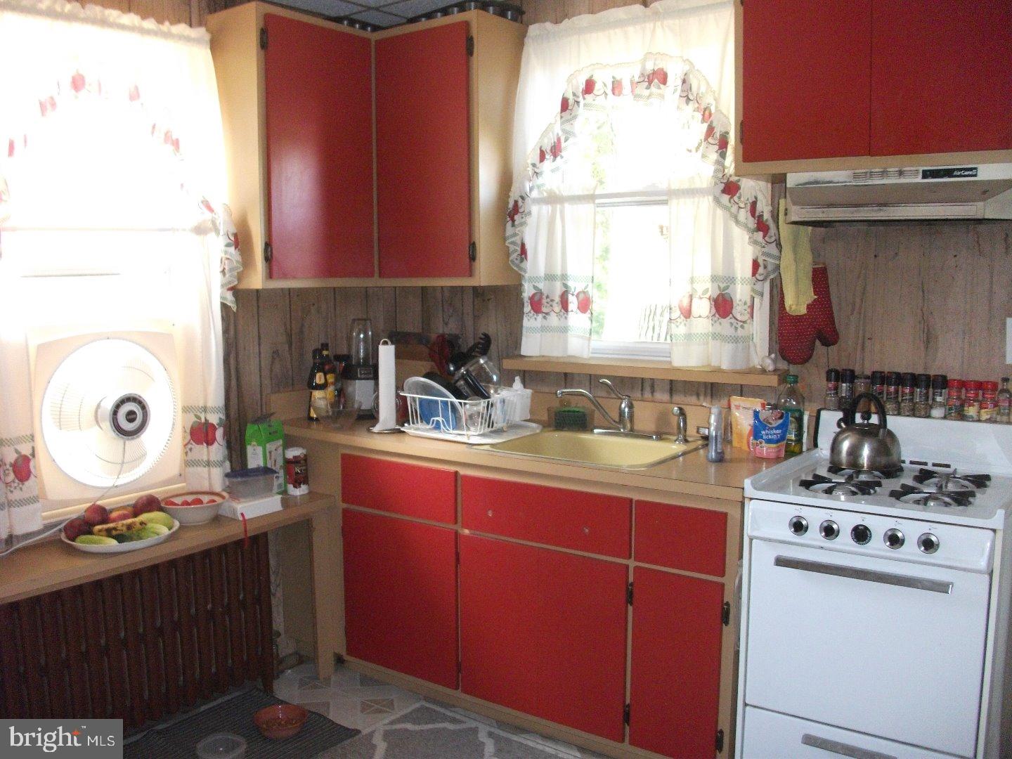 5317 Harding Road Pennsauken, NJ 08109 - Photo 6 of 19