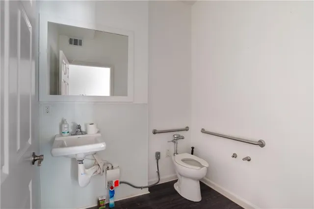 $2,883 | 5300 Peachtree Road, Unit 1308, Atlanta, GA 30341