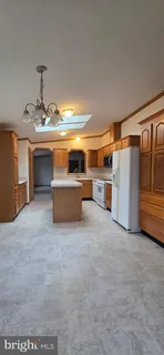 a view of a storage & utility room