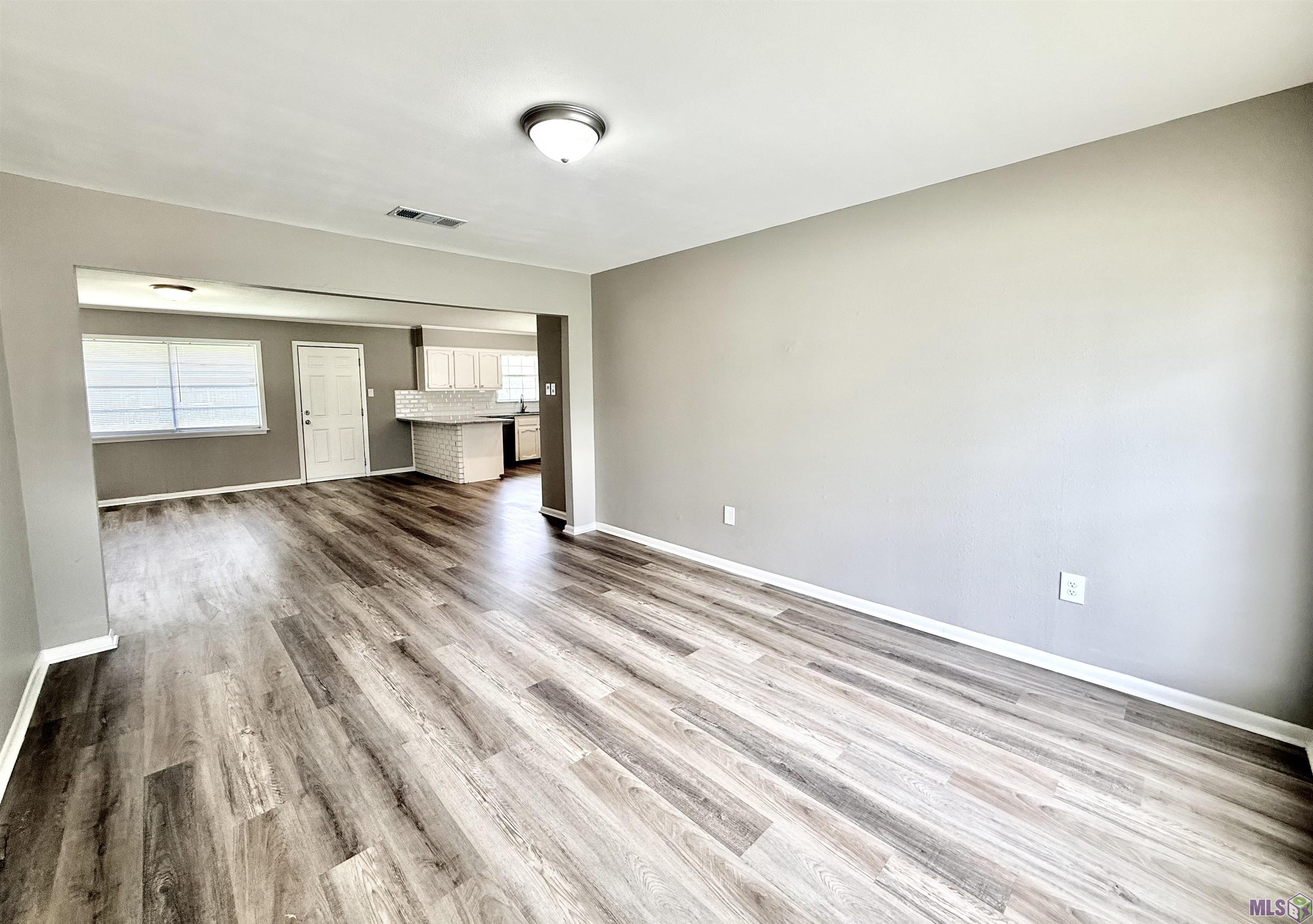 16820 Dahlgren Avenue Baton Rouge, LA 70817 - Photo 4 of 13