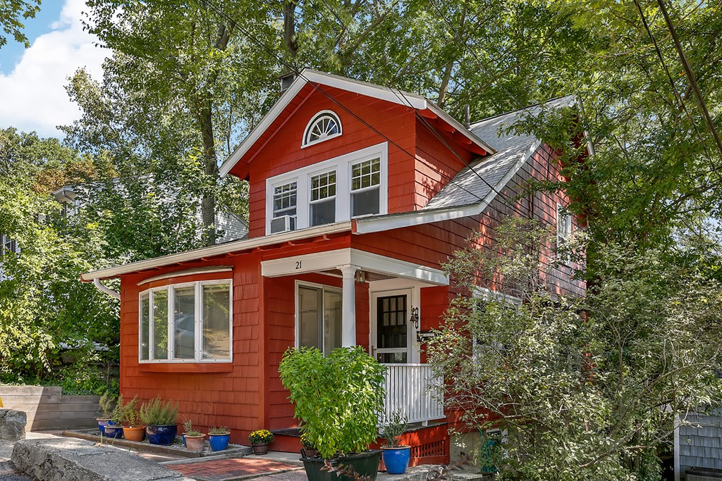 21 East Riverside Drive Dedham, MA 02026 - Photo 2 of 26 Gallery Image 2