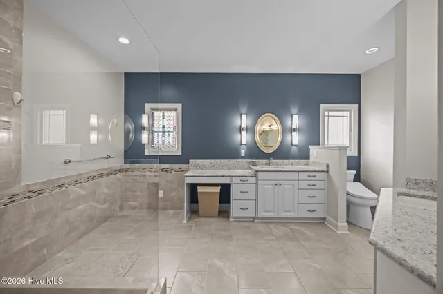 $725,000 | 309 Neuse Drive, Chocowinity, NC 27817