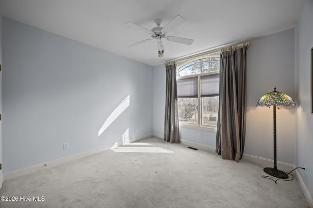 $725,000 | 309 Neuse Drive, Chocowinity, NC 27817