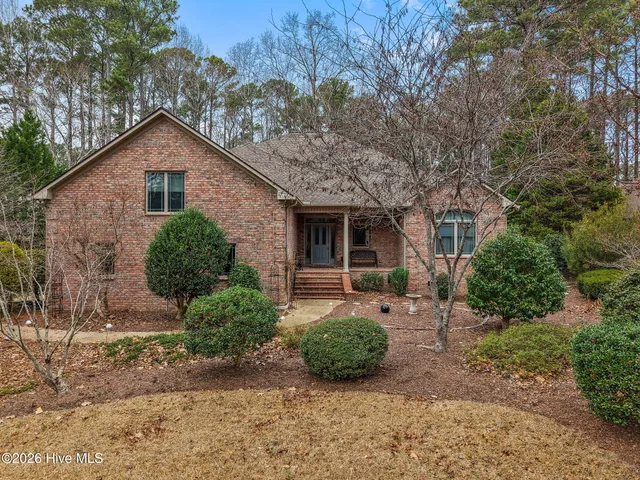 $725,000 | 309 Neuse Drive, Chocowinity, NC 27817