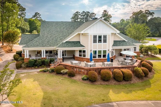 $725,000 | 309 Neuse Drive, Chocowinity, NC 27817