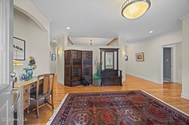 $725,000 | 309 Neuse Drive, Chocowinity, NC 27817