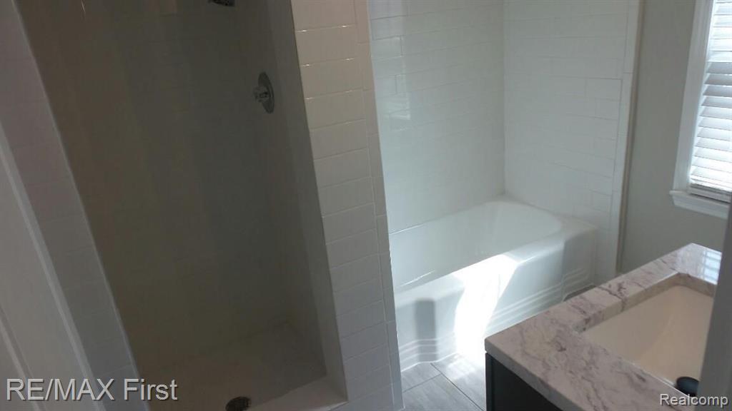 1660 Littlestone Road Grosse Pointe, MI 48236 - Photo 22 of 29