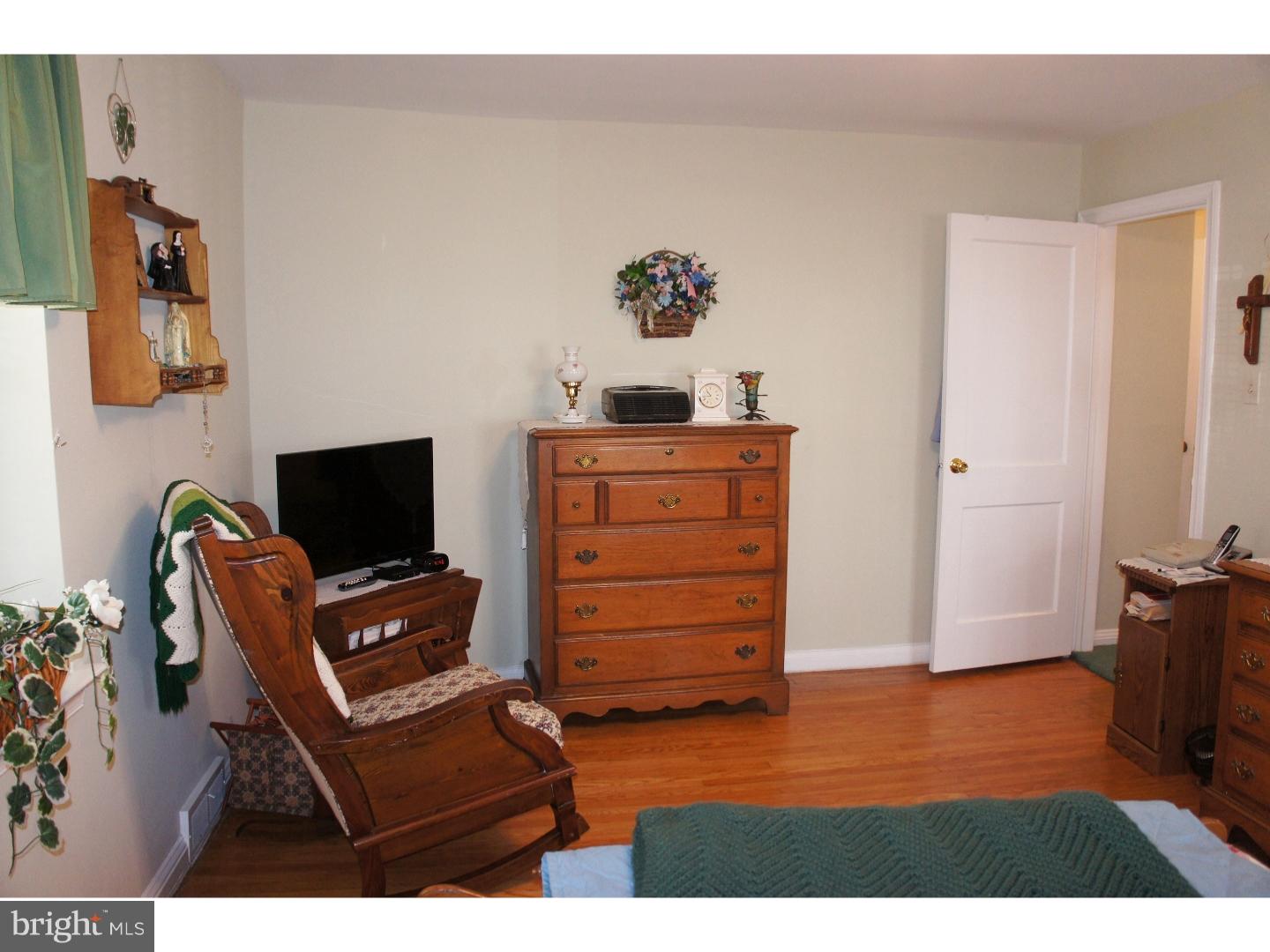 121 Fairhill Road Morton, PA 19070 - Photo 12 of 22 Bedroom - Main