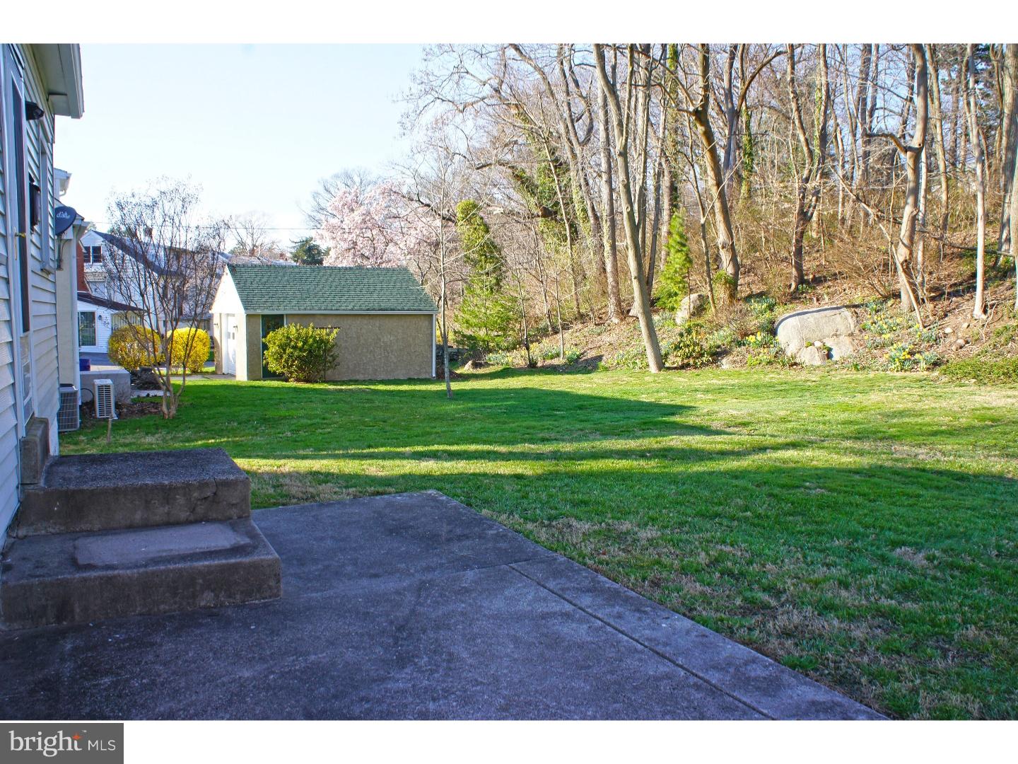 121 Fairhill Road Morton, PA 19070 - Photo 21 of 22 Patio