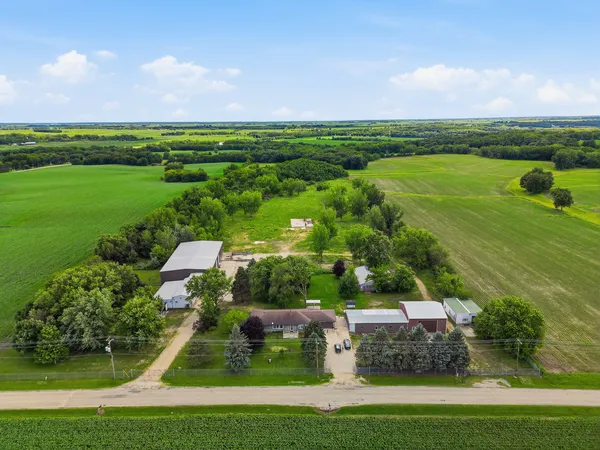 $1,200,000 | 519 Kilgore Road, Dixon, IL 61021