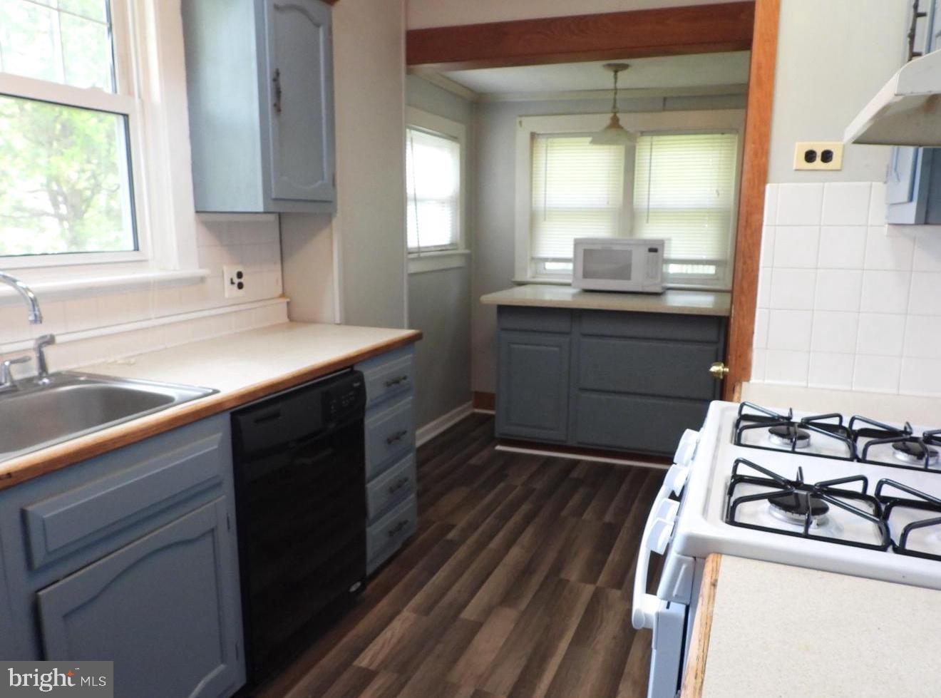 131 Princeton Road Audubon, NJ 08106 - Photo 16 of 32 Kitchen