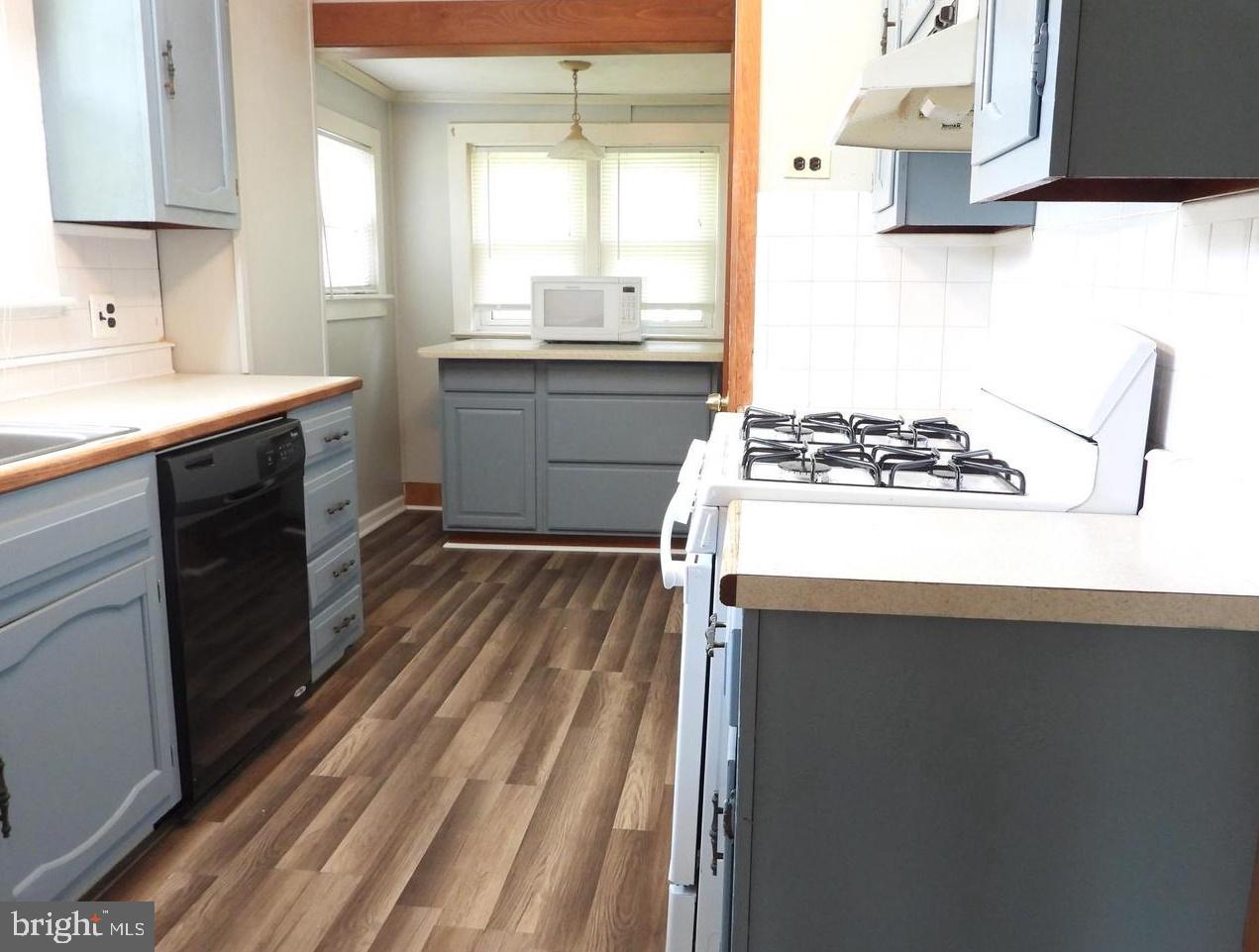 131 Princeton Road Audubon, NJ 08106 - Photo 18 of 32 Kitchen
