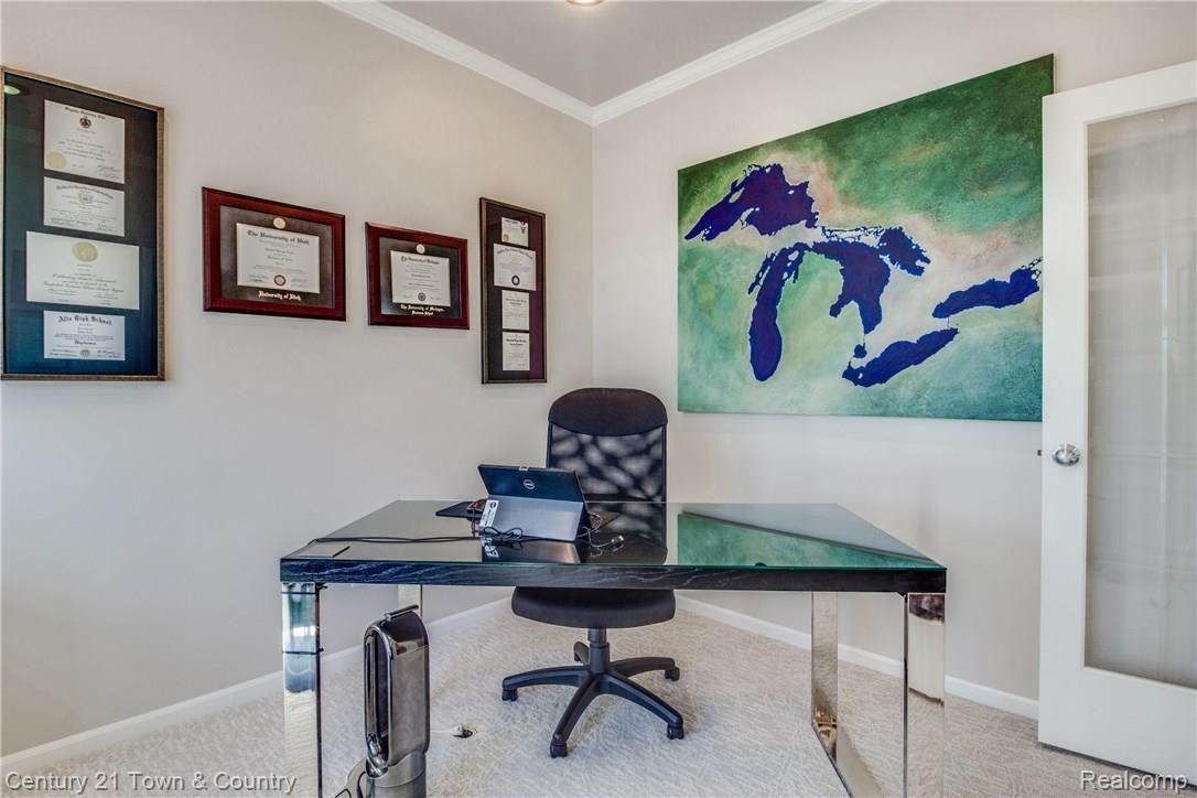 443 Mystic Valley Rochester, MI 48307 - Photo 6 of 56 interiors-2.jpg