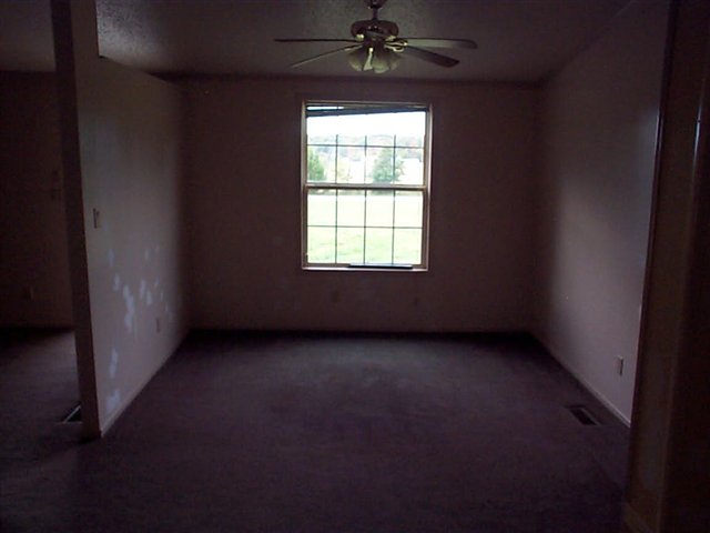 135 State Rd S-42-1885 Chesnee, SC 29323 - Photo 4 of 7 Gallery Image 4