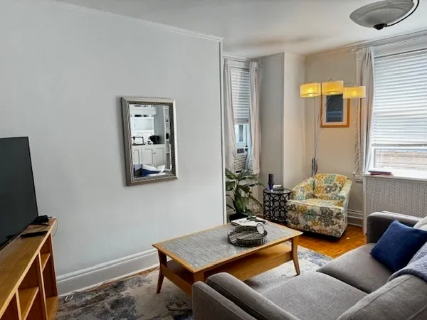 $3,800 | 21 Beacon Street, Unit 11A, Boston, MA 02108