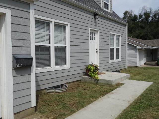 504 West Dakota Street Butler, MO 64730 - Photo 4 of 61