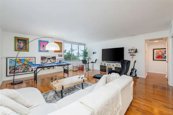 $2,800 | 1200 West Avenue, Unit 331, Miami Beach, FL 33139