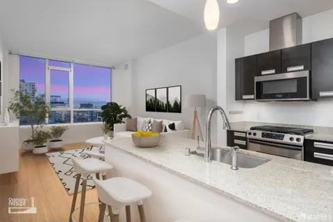 $809,000 | 300 Berry Street, Unit 907, San Francisco, CA 94158