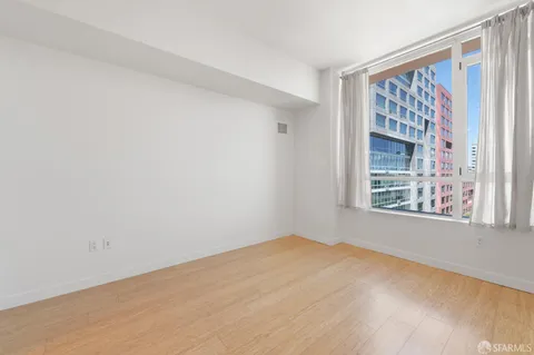 $809,000 | 300 Berry Street, Unit 907, San Francisco, CA 94158