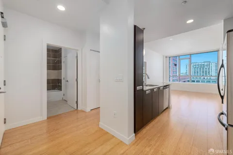 $809,000 | 300 Berry Street, Unit 907, San Francisco, CA 94158
