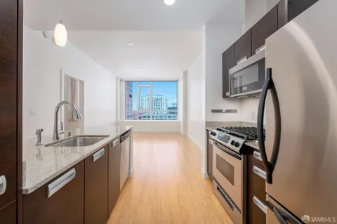 $809,000 | 300 Berry Street, Unit 907, San Francisco, CA 94158