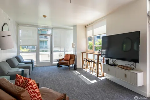 $809,000 | 300 Berry Street, Unit 907, San Francisco, CA 94158