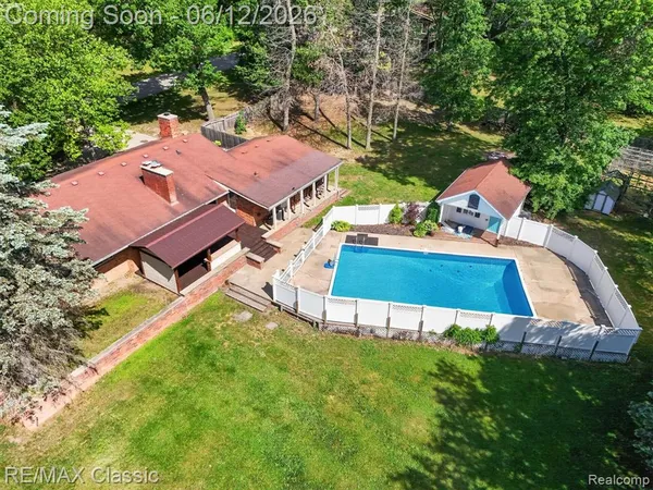 $379,900 | 2939 Shirley Street, Milford, MI 48380