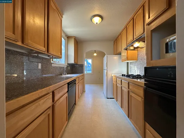 $490,000 | 525 28th Street, Richmond, CA 94804